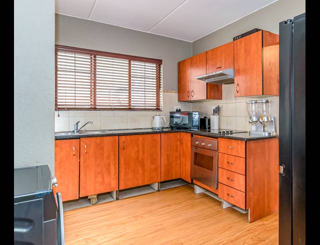 4 BEDROOM HOUSE FOR SALE IN WATERFORD ESTATES